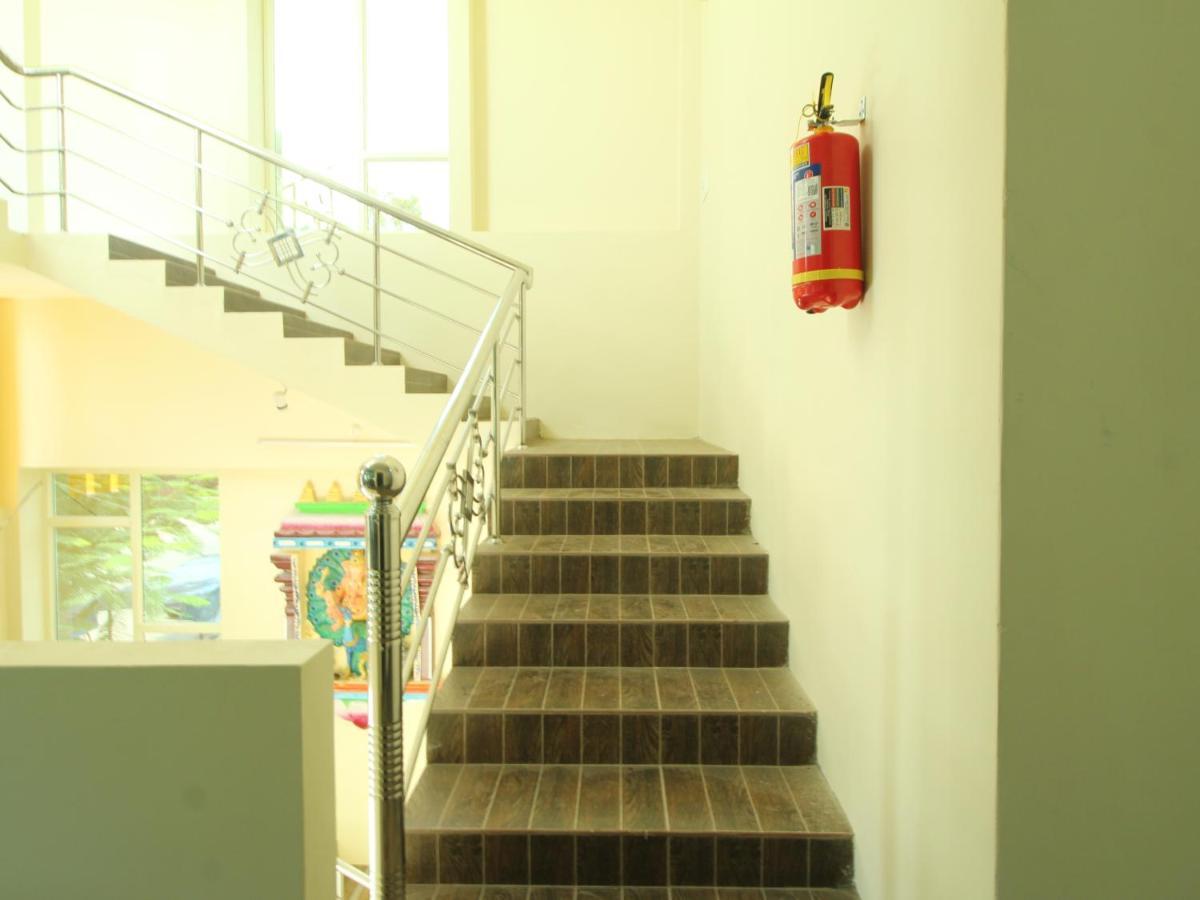 Jms Guest House Tirunallar Zewnętrze zdjęcie